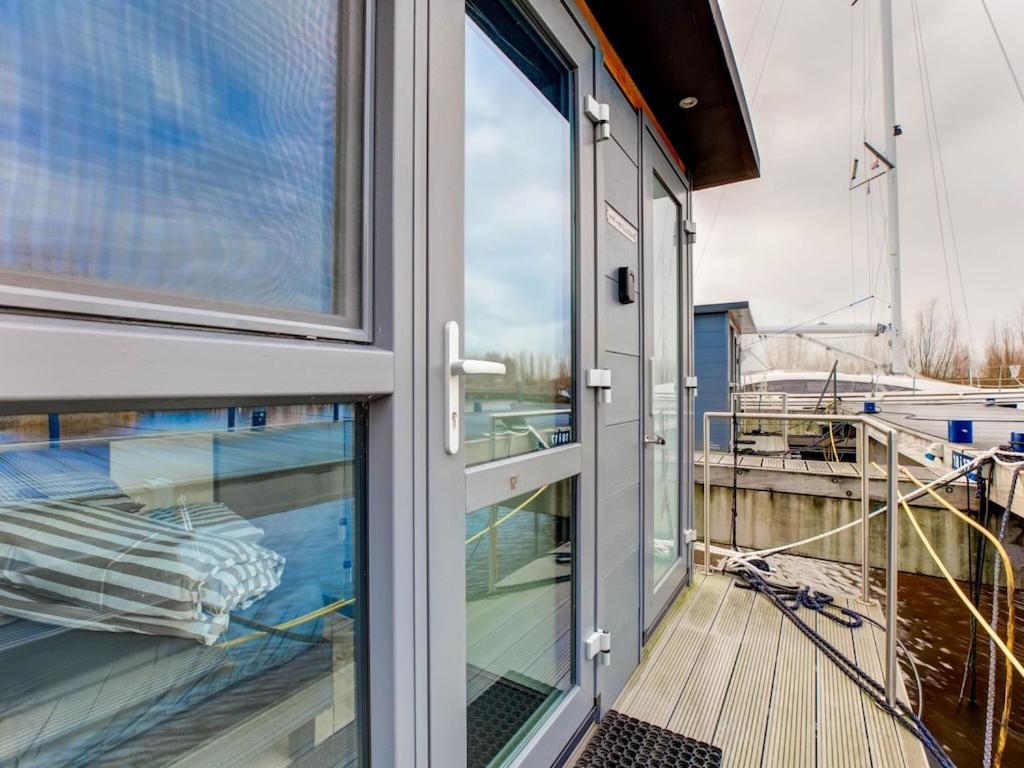 מלון Modern Houseboat In Marina Of וולנדאם מראה חיצוני תמונה